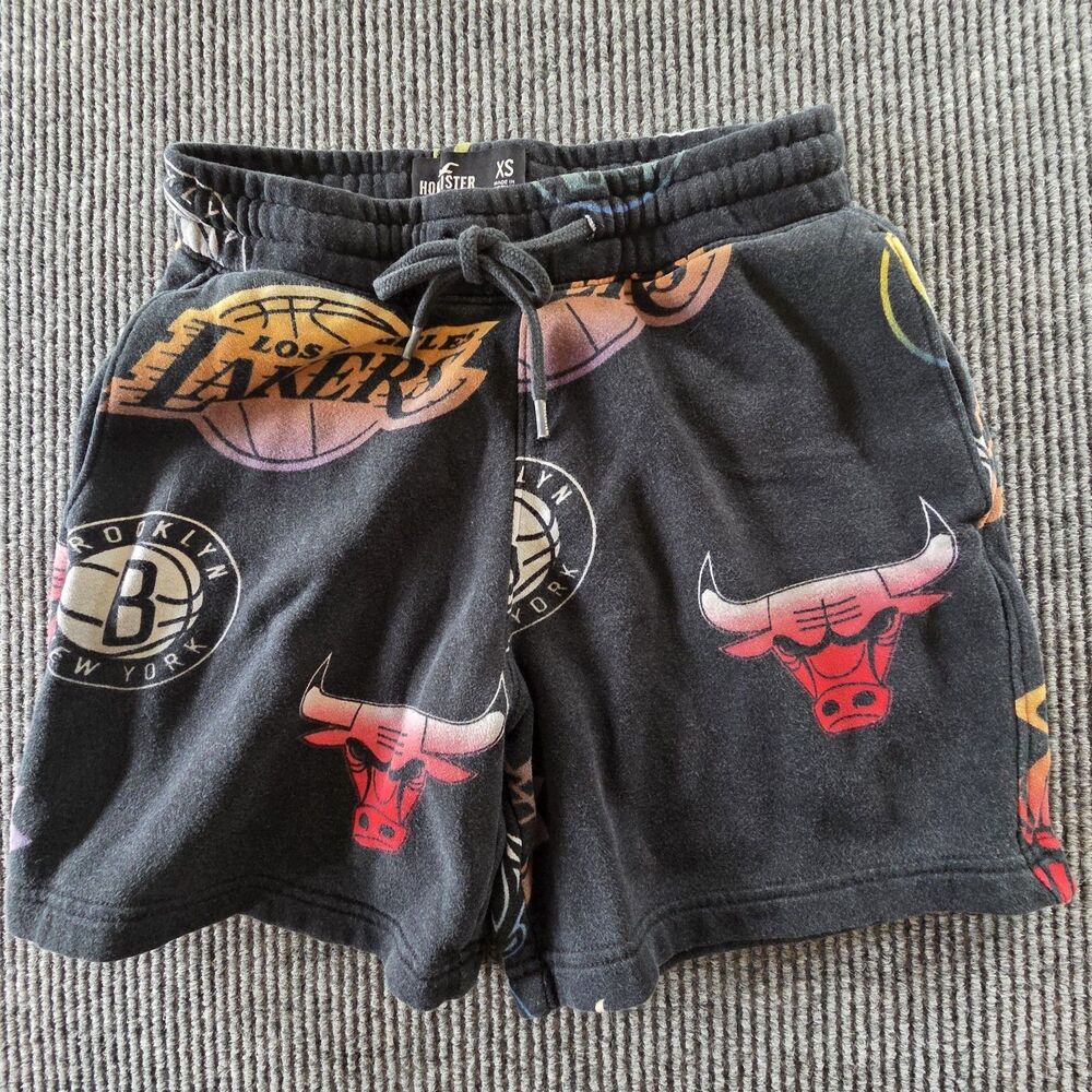 Hollister NBA Team Logos Shorts Men's Size XS Basketball Lakers Bulls Heat